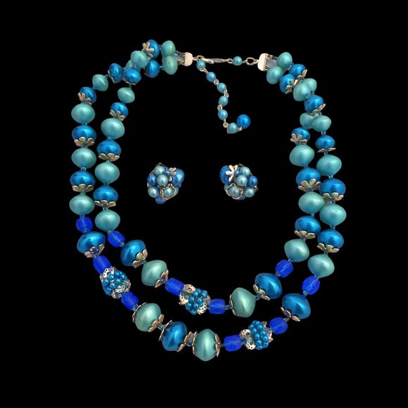 Retro Double Strand Necklace w/ Matching Earrings - Picture 4 of 4